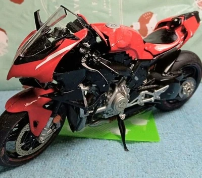 TAMIYA moto plastica el 1/12 preverniciato rifinito Ducati Superleggera V4 - Immagine 1 di 4