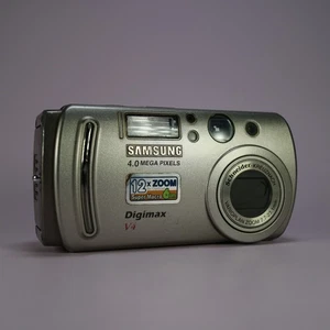 Samsung Digital Camera Digimax V4 4.0MP Silver Tested - Picture 1 of 9