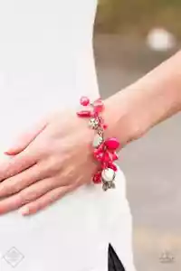 Paparazzi: Buzzing Beauty Queen - rosa Armband - Bild 1 von 2