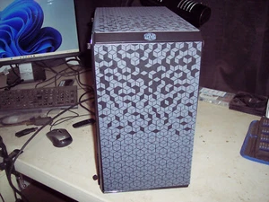 Custom Built PC - Picture 1 of 3