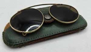 Vintage Clip On Sunglasses Round Lenses with Case "Murray C. Hicks Dispensing.." - Picture 1 of 13