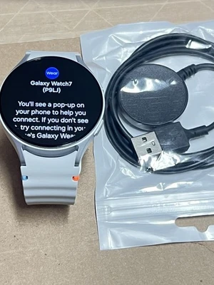 Samsung Galaxy Watch 7 44mm gps silver Smartwatch SM-L310 - Image 1 of 4