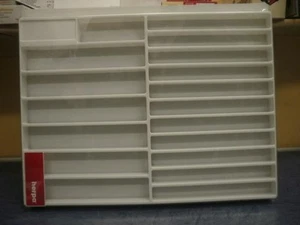 Herpa Schaukasten für PKW/Transporter-Modelle weiß - Picture 1 of 1