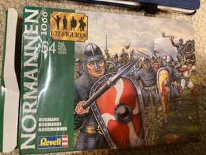 REVELL Scale 1/72 Model Figurines 2550 Normans 1066 - Picture 1 of 2