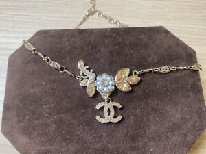 Chanel 22K wheat flower pearl crystal necklace