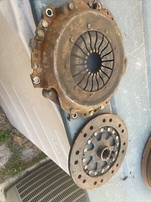 BMW E30 318i 1984-1985 cupé sedán M10 juego de embrague y placa de presión de fábrica OEM Foto 1 de 4