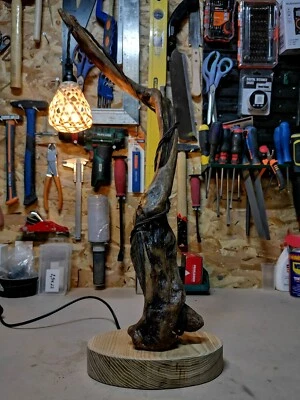 LAMPADA ARTIGIANALE DA SCRIVANIA - LEGNA DI MARE - LUCE PENDENTE PARALUMI VIMINI - Immagine 1 di 4