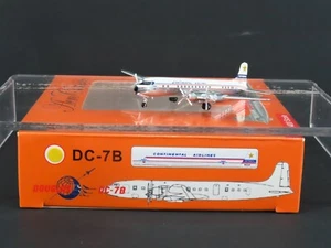 1:400 Scale Aero Classics Die-Cast Continental McDonnell Douglas DC-7B Aircraft - Picture 1 of 15