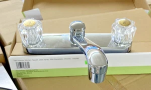Grifo de cocina estándar de doble mango Seasons® en cromo - Imagen 1 de 3