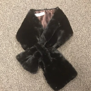 Maison De La Fausse Paris Brown Faux Fur Scarf Wrap Rare - Picture 1 of 10