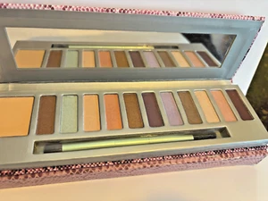 MALLY LOVING LIFE SHADOW PALETTE - CITYCHICK 12 COLORS + Brush - New in Box - Picture 1 of 7