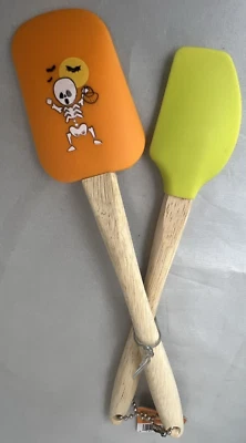 BRADSHAW 2 PACK SWEET CREATIONS 8" Silicone Mini Spooky Halloween Spatula - Image 1 of 4