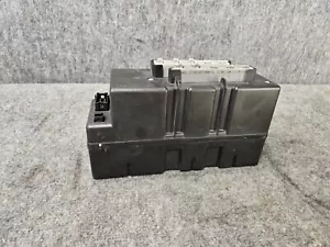 CENTRAL LOCKING VACUUM PUMP MERCEDES W220 S430 S500 S600 OEM - Picture 1 of 10