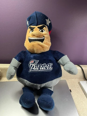 Vintage Pat Patriot New England Patriots Pillow, Turns into football pillow RARE Cover