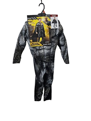 黑色 Adam DC 加垫万圣节服装和 Cape Dewayne Johnson 全新男孩 8 码 — 第 1/4 张图片