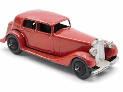 Dinky Toys Daimler Saloon car 30C 1/43 vintage cast model REPAINTED - Immagine 1 di 4