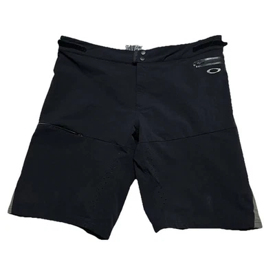 Bicicleta de ciclismo Oakley Performance Fit MTB Trail corta talla 2XL Foto 1 de 4