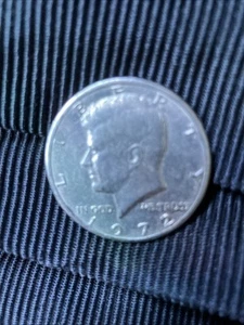 1972 50C Kennedy Half Dollar - Picture 1 of 5