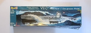Revell 1/72 Scale German Submarine VIIC "Wolf Pack Kit 05015 - Model Kit - Bild 1 von 8