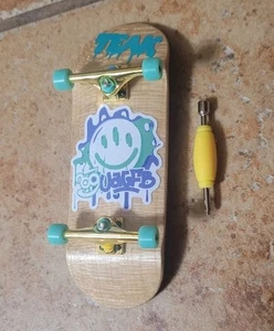 34mm Premium Wood Fingerboard Complete With Bearing wheels UAG grip and tool - Picture 1 of 3