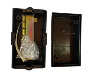 Caja de conexiones Tectran negra sin interruptores automáticos #667-7050 - Imagen 1 de 3