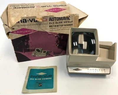 Vintage Sawyer Pana-Vue Pana Vue Plastic 2X2 Battery Automatic Slide Viewer - Image 1 of 4