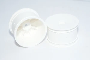 TEAM XRAY 2WD/4WD REAR WHEEL AERODISK WITH 12MM HEX IFMAR - WHITE (2) XR329913-M - Picture 1 of 1