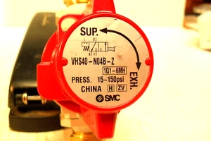 SMC VHS40-N04B-Z Pressure Relief 3 Port Valve New - Picture 1 of 6