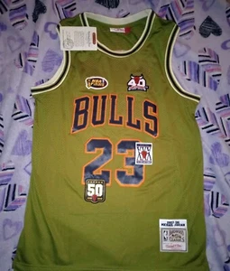 Michael Jordan Large Green Chicago Bulls NBA Basketball Jersey New - Picture 1 of 2