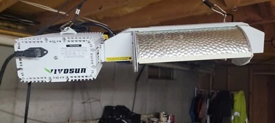 Luz de crecimiento Vivosun 1.000 W alta presión inre sodio. Nunca usado, nuevo en caja Foto 1 de 3