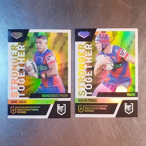 Juego de equipo redondo multicultural Elite 2024 NRL (2 cartas) Newcastle Knights - Imagen 1 de 2