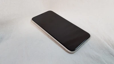 Apple iPhone 11 64GB Smart Phone Unlocked - Image 1 of 4