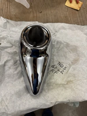 Protector de parachoques delantero derecho Ford Galaxie 1961 1962 nuevo de lote Foto 1 de 4