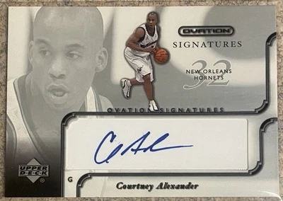 2002-03 Upper Deck Ovation “Sirma” Courtney Alexander #CA Autógrafo Foto 1 de 2