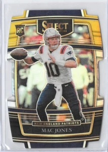2021 Panini Select - Concourse Mac Jones #51 Black & Gold Prizm Die-Cut (RC) - Foto 1 di 3