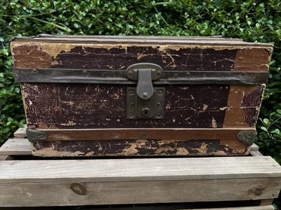 "Antiguo baúl de juguete Mason & Parker con correa original - mini cofre de 14""" Foto 1 de 4