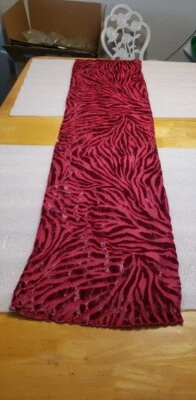 Bufanda vintage roja con rayas de cebra 52 pulgadas hecha en Italia Foto 1 de 4