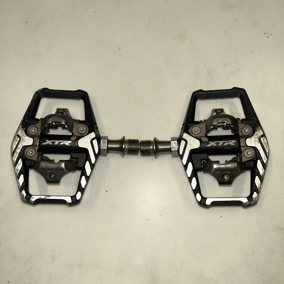 Pedales de bicicleta de montaña Shimano Deore XTR PD-M9120 SPD sin clip 9/16" MTB Foto 1 de 2
