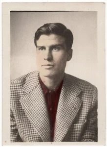 Antikes männliches Studio Portrait hübscher junger Herr handgetönt gay int +9524 - Bild 1 von 1