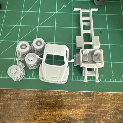 Cuerpo y marco F-650 impresos en 3D 1/87 Foto 1 de 4