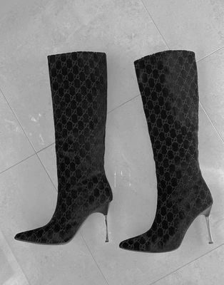 GUCCI Botas Hasta la Rodilla GG Patrón Terciopelo EE. UU. 9 B Negras Auténticas Foto 1 de 4