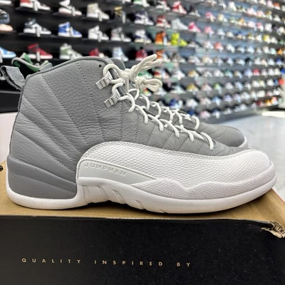 Talla 13 - Nike Air Jordan 12 Retro Stealth PARA HOMBRES | CT8013-015 | SEMINUEVAS Foto 1 de 4