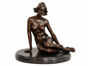 Statuette de femme nue - pose érotique - style antique - bronze