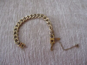 Vintage Designer Signed MONET Gold Tone Link Bracelet Safety Chain Chunky - Picture 1 of 13