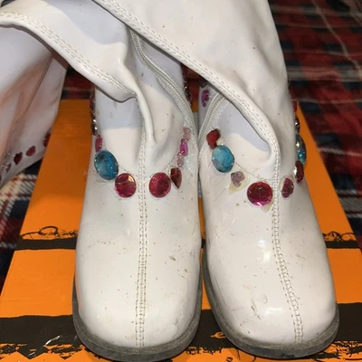 Women’s White Boots With Gemstones 1031 By Ellie Hawt Some Scuffs And Marks - Image 1 of 4