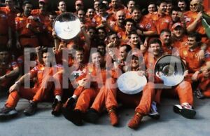 Foto Vintage Ferrari Formula 1 Melbourne 2000 il Team Ferrari stampa 24x18 cm