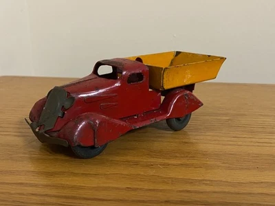 Camión de volteo de acero prensado Marx juguete vintage Wyandotte RA-82 Foto 1 de 4