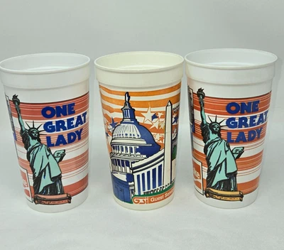 LOTE DE 3 VASOS DE PLÁSTICO COCA COLA VINTAGE AÑOS 80 ESTATUA PATRIÓTICA DE LA LIBERTAD WASHINGTON DC Foto 1 de 4