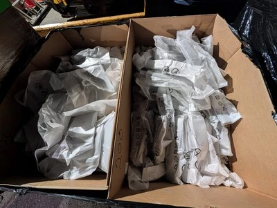 Lote De 10x N24812-001, HP E24 G5 SOPORTE MONITOR Y Juegos De Brazos 10x Brazo 10x Soporte Foto 1 de 4