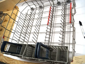 SAMSUNG DW80K505US Lower Basket Untensil Baskets w Wheels No Rust Gray ATC2 - Picture 1 of 8